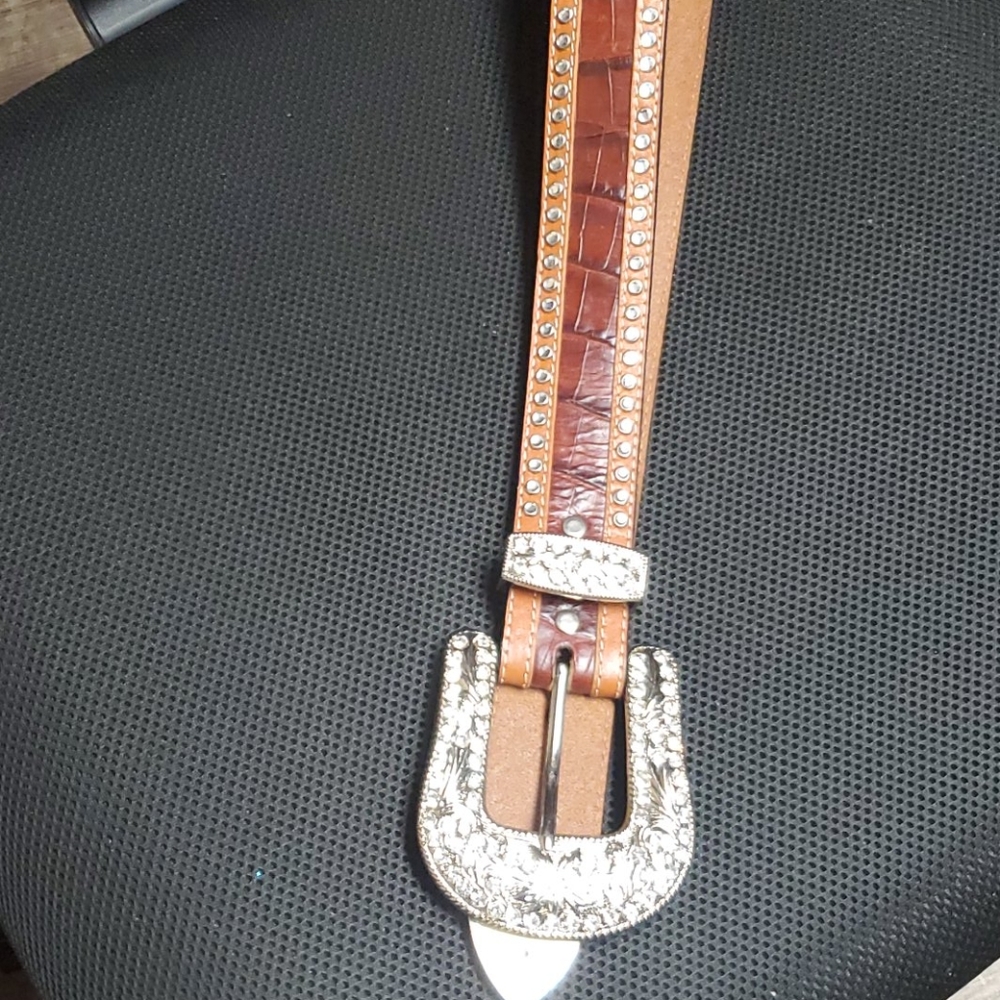 Stunning Rhinestone Leather Belt Size 30” X 1.5”W
